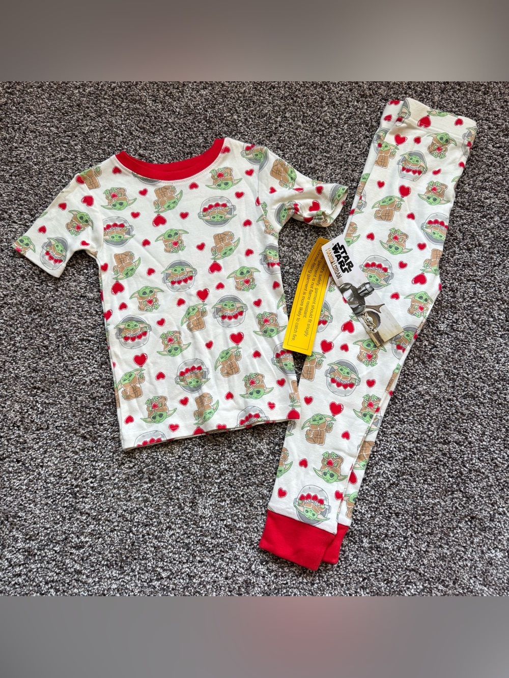 NEW Star Wars Toddler Heart Print Kids Pajama Set in White and Red